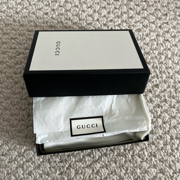 Authentic Gucci signature wallet ✨ - Picture 3 of 5